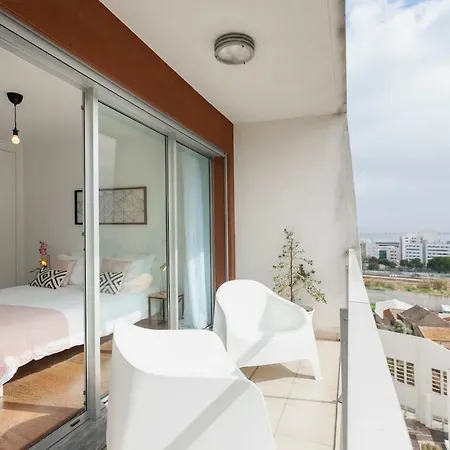 Metro Апартаменты Лиссабон